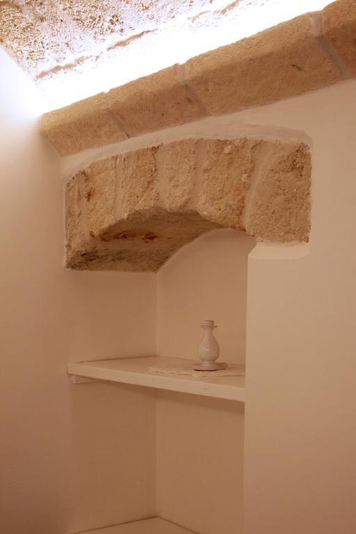 Palazzo Manfredi - Bed And Breakfast Monopoli Exteriör bild