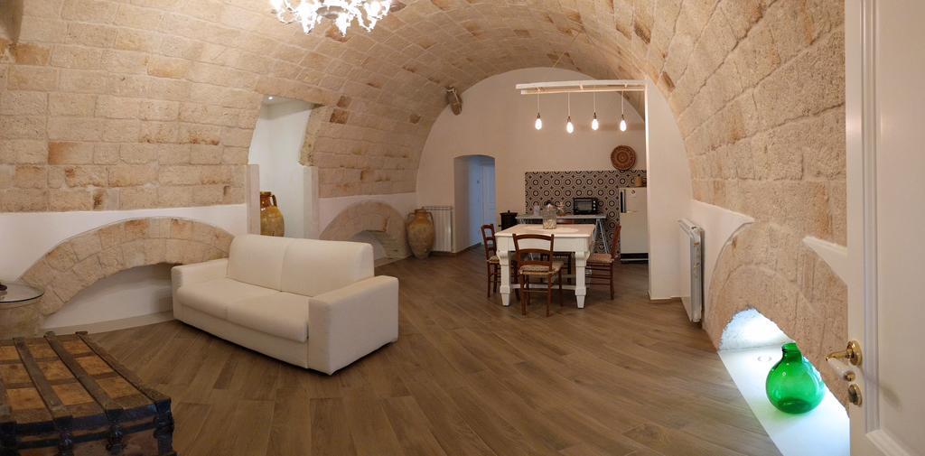 Palazzo Manfredi - Bed And Breakfast Monopoli Exteriör bild